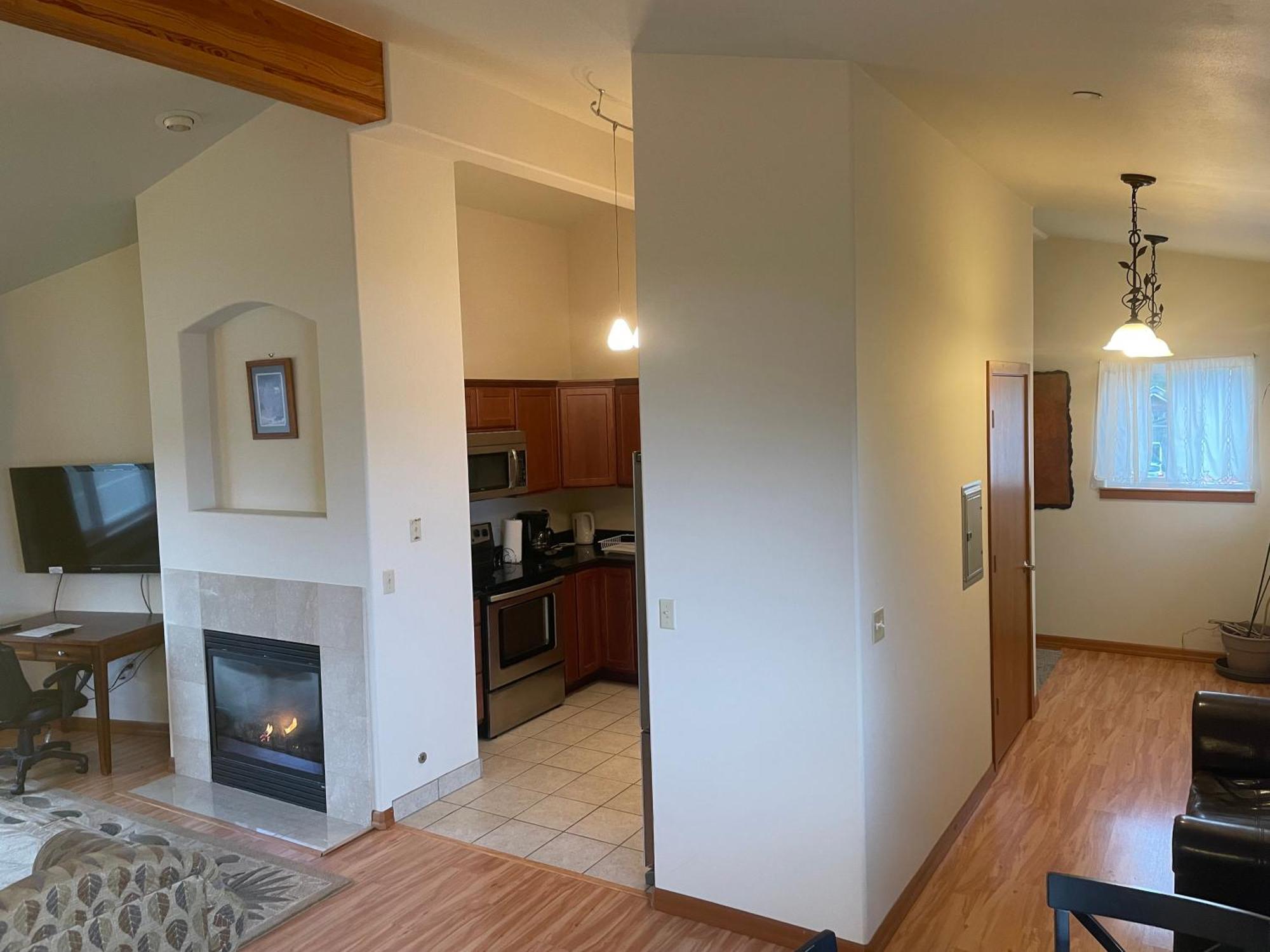 Oceanfront Allyn Apartment מראה חיצוני תמונה