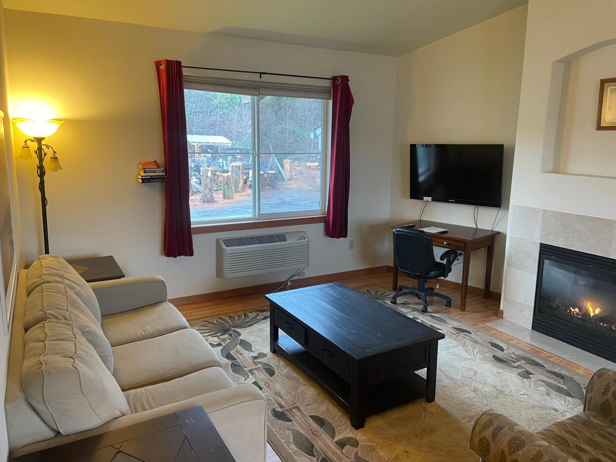 Oceanfront Allyn Apartment מראה חיצוני תמונה